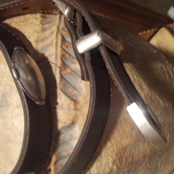 Navasota Leather And Silver Medallion Belt Waist 27"-31" - Picture 8 of 16